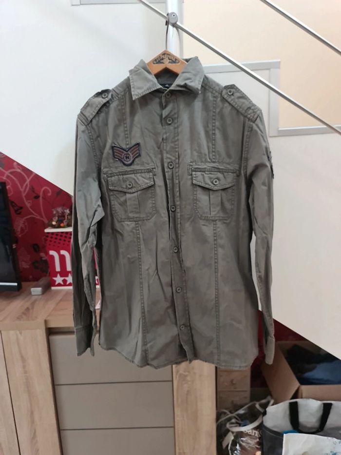 Chemise neuve taille M - photo numéro 2