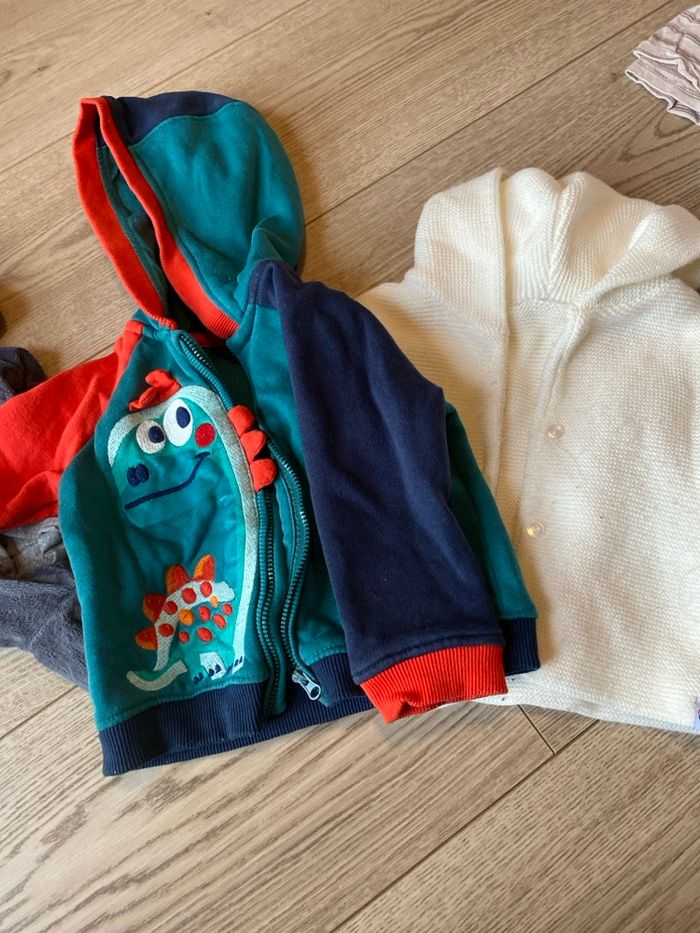 Lot 9 mois - photo numéro 2