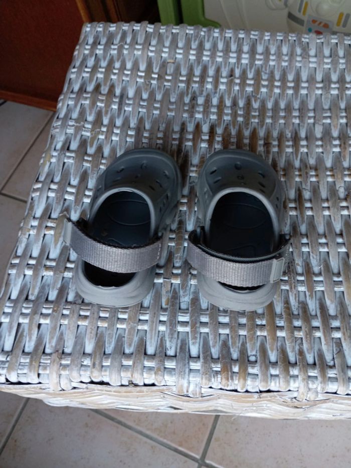 Crocs taille 21 - photo numéro 2
