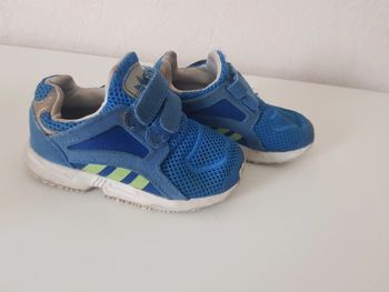 Adidas garçon pointure 23