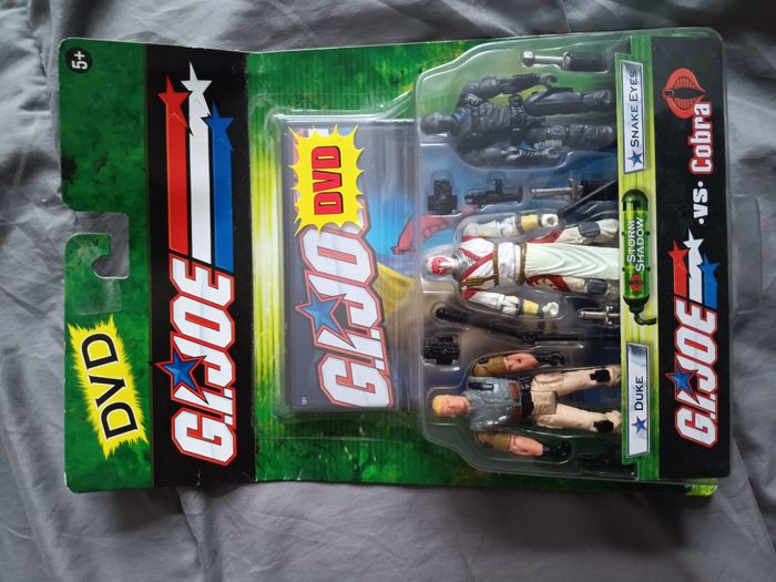 GI JOE . 3 figurines avec dvd neuf 2003