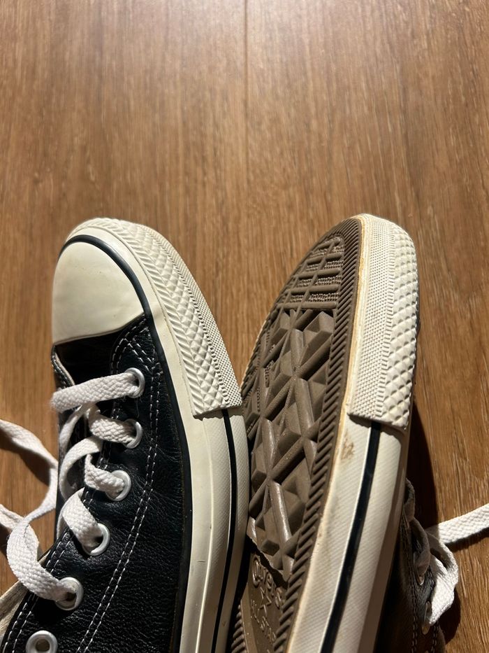 Converses noir et blanche all star taille 40 - photo numéro 5