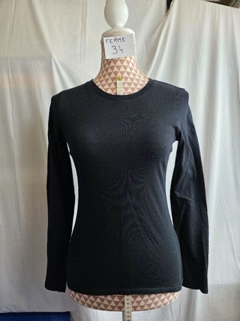 Tee-shirt, noir, en excellent état, en coton, longueur 57cm