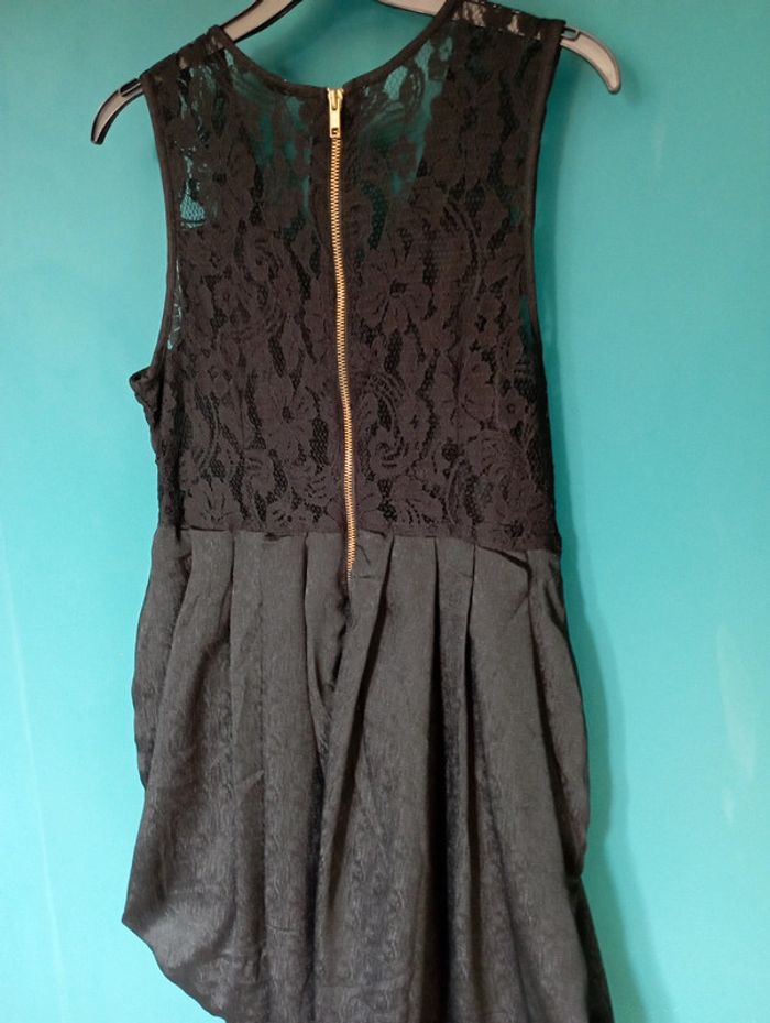 Robe chic dentelle et tissu satiné noir - photo numéro 4