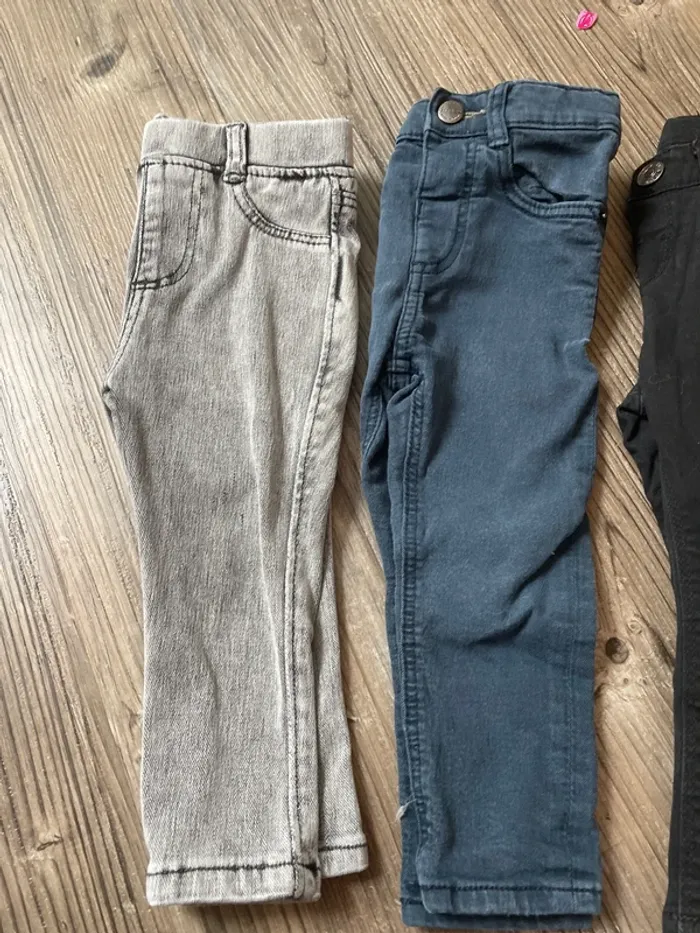 Lot pantalons - photo numéro 2