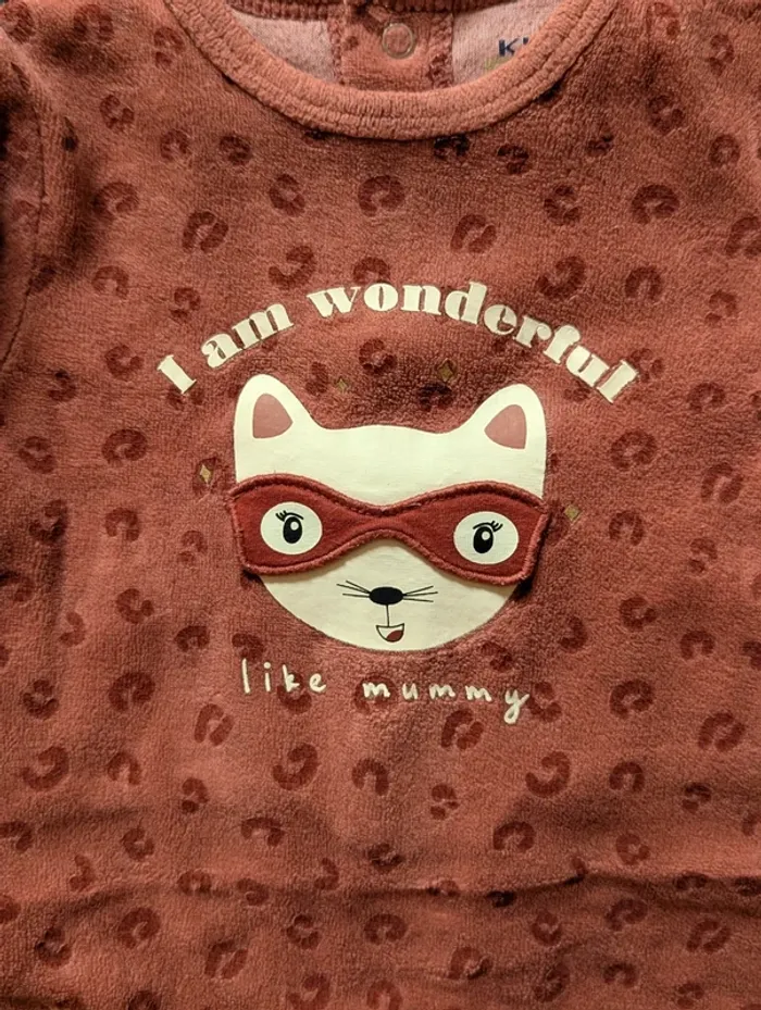 Pyjama Kiabi Taille 3 mois 56-67 cm Chat masqué & message craquant : "I am wonderful like mummy" - photo numéro 2
