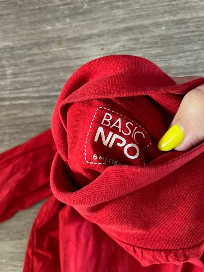 T shirt neuf - photo numéro 3
