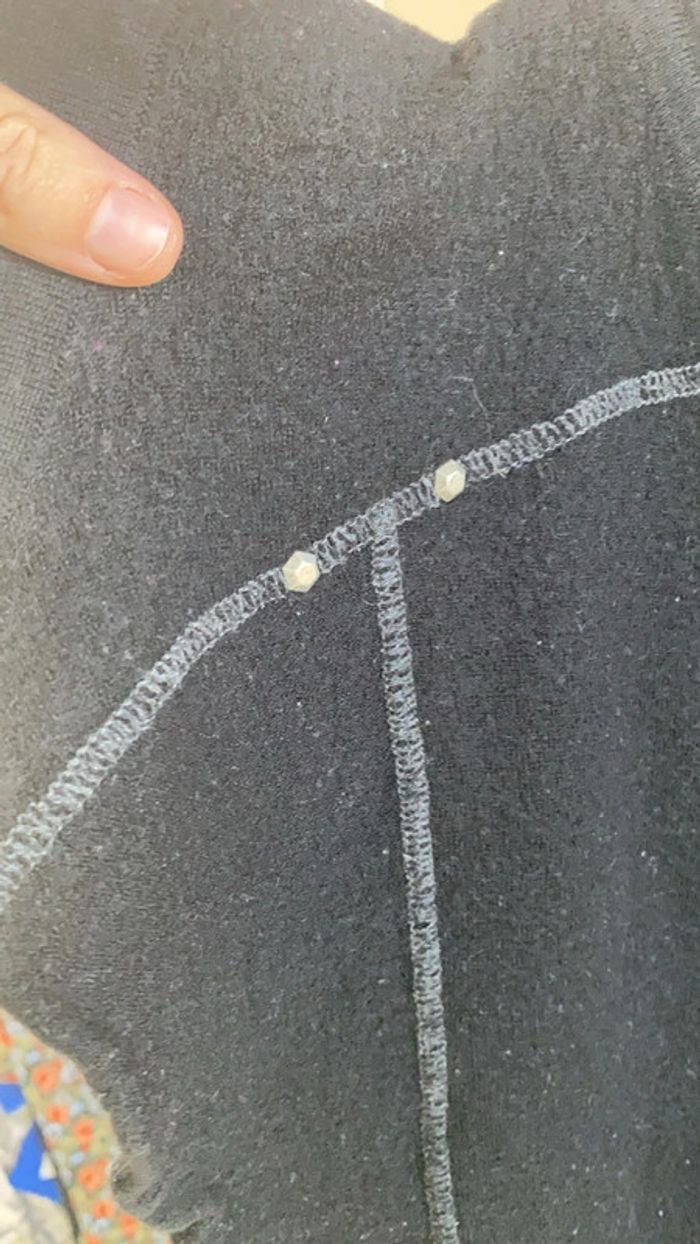 Pull noir court - photo numéro 3