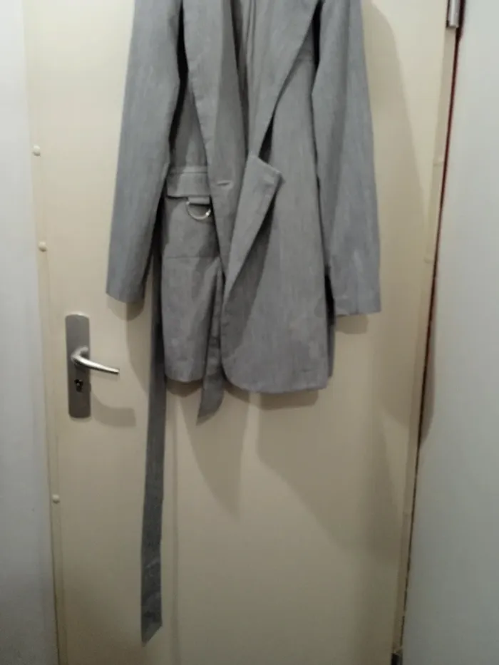 Veste femme de tayeur 4th-reckless jusqu'au genoux avec ceinture et boutons grise taille 44 - photo numéro 6