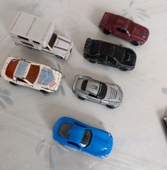 Lot puzzle Cars 15 pièces Disney et 6 petites voitures - photo numéro 2