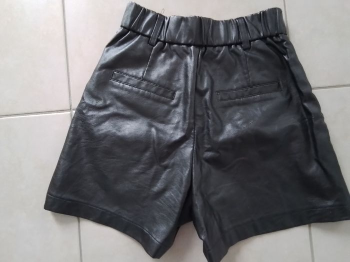 Short femme T XS noire en simili cuir - photo numéro 5