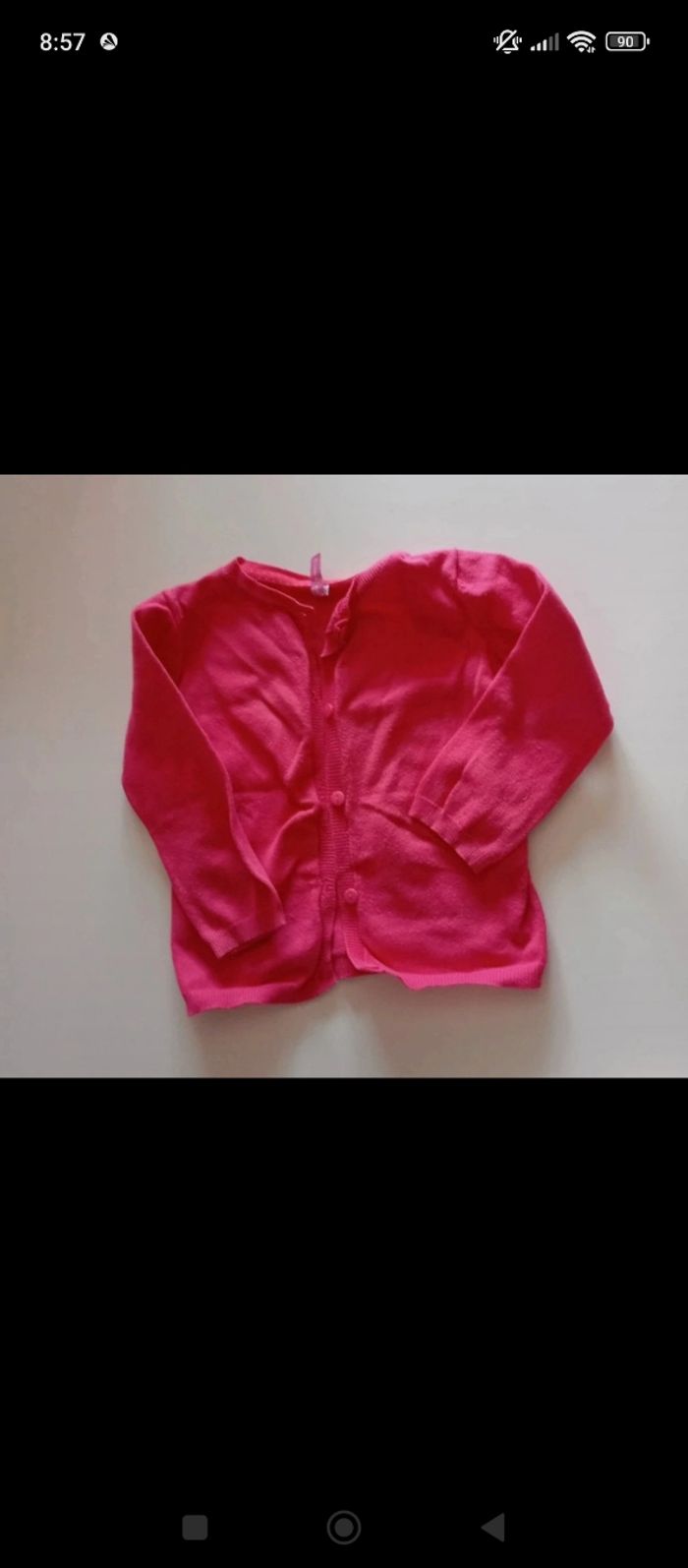Lot de vêtements fille 5 articles : 2 pantalons identiques, 1 gilet, 1 jupe, 1 petit haut à bretelles - photo numéro 3