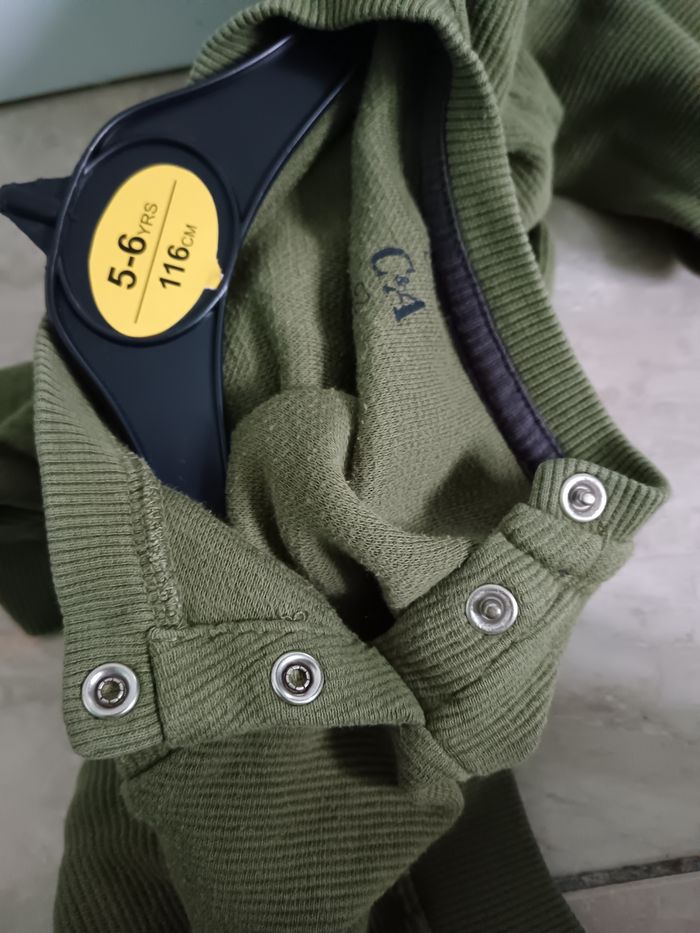 Sweat vert kaki C&A – 92 cm - photo numéro 4