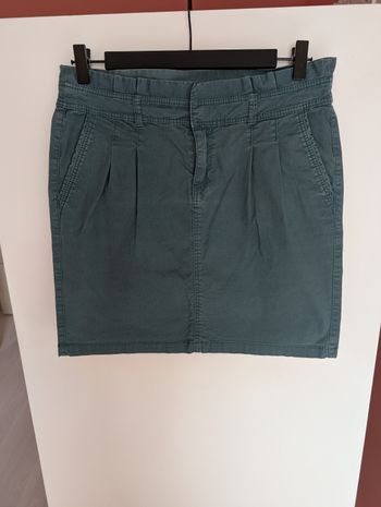 Jupe courte avec poches