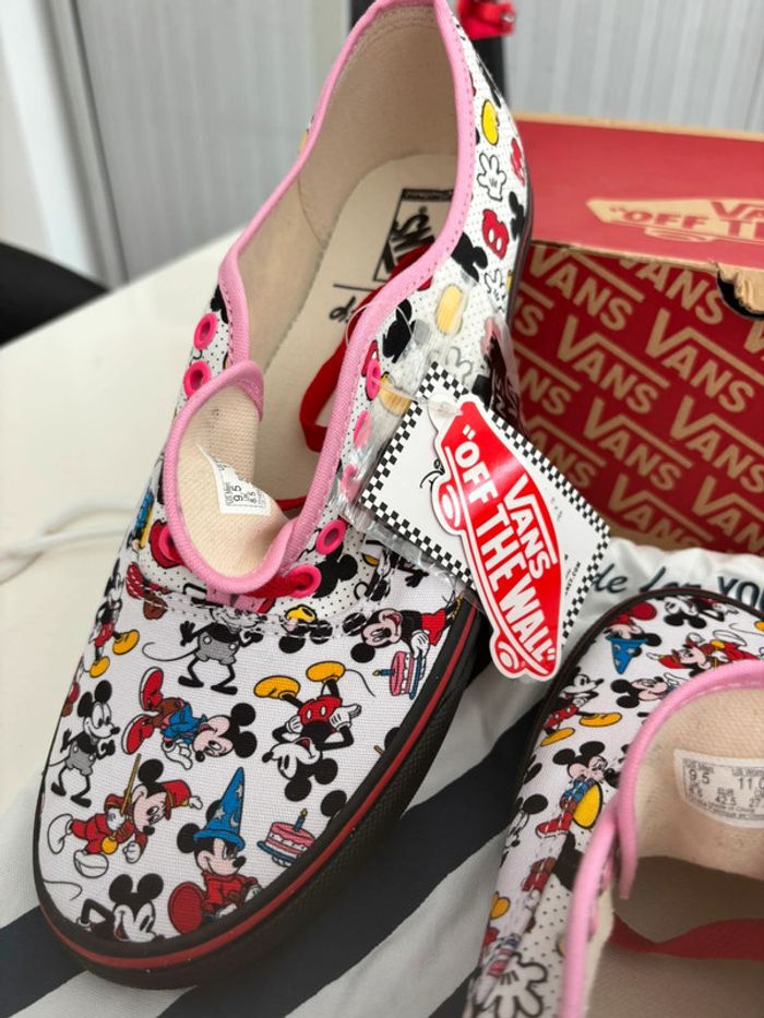 Vans custom Disney Mickey - Taille 42,5 - Neuves - Modèle unique ! - photo numéro 11