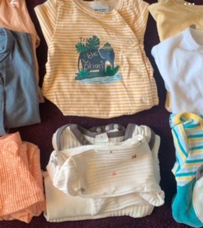 Lot vêtement bébé