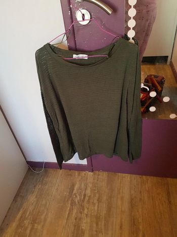 Pull kaki taille 3