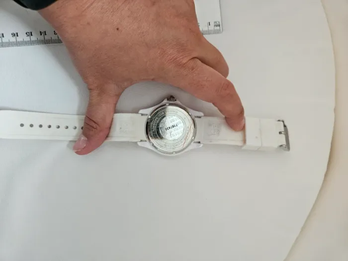 Montre blanche ice watch - photo numéro 6