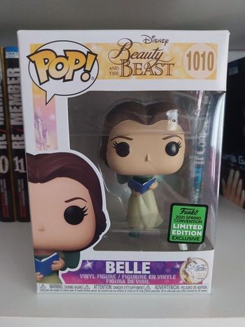 Funko Pop! Belle Librairie Robe Verte avec livre à la main La Belle et la Bête #1010 Summer Convention 2021