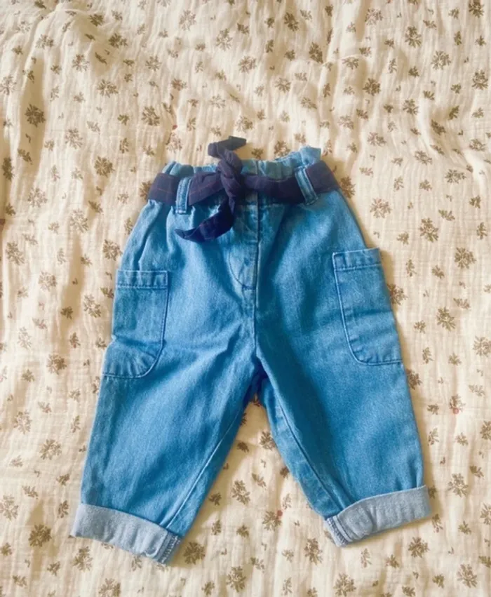 Jean large Neuf 12 mois
