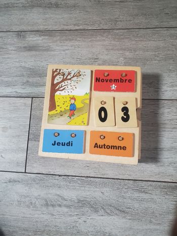 Calendrier en bois