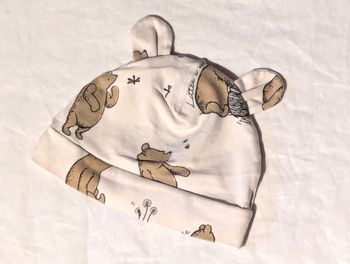 Bonnet Crème Dessins Ours Bruns Petites Oreilles Animal Vêtement Accessoire Petits Enfants Bébés