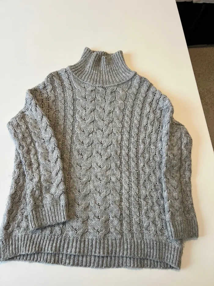 Pull gris