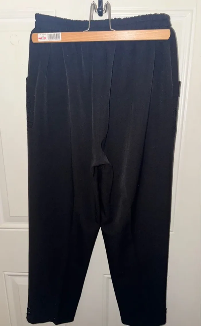 Pantalon 7/8eme noir taille 40 - photo numéro 2
