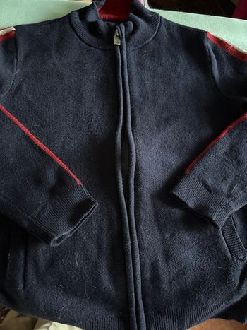 Vends gilet okaidi 6 ans très bon état