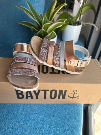 Sandales Bayton superbes 26