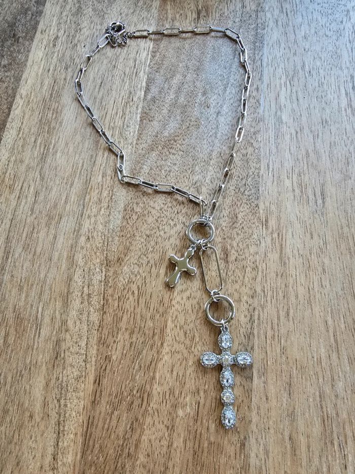 Collier croix argenté - photo numéro 3