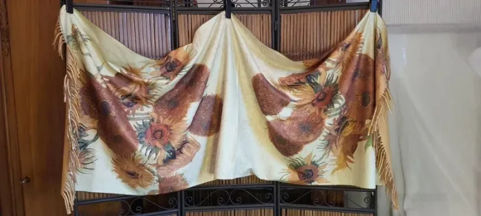 Superbe châle Cachemire "Virgin Woo Feel" , motif tournesol de Vincent Van Gogh - photo numéro 2
