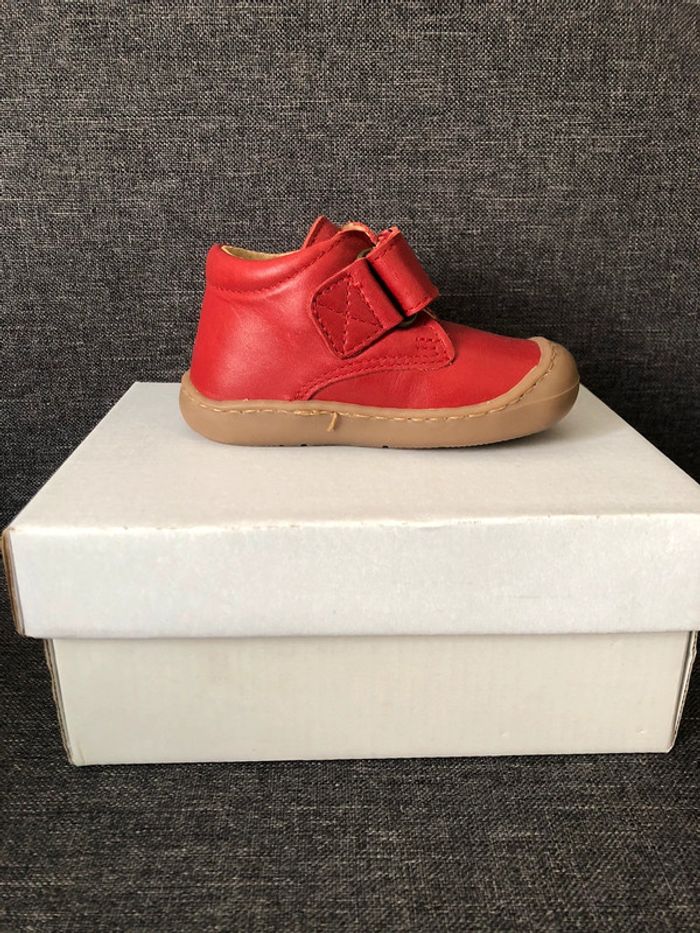 Chaussures premiers pas - pointure 18 - photo numéro 2