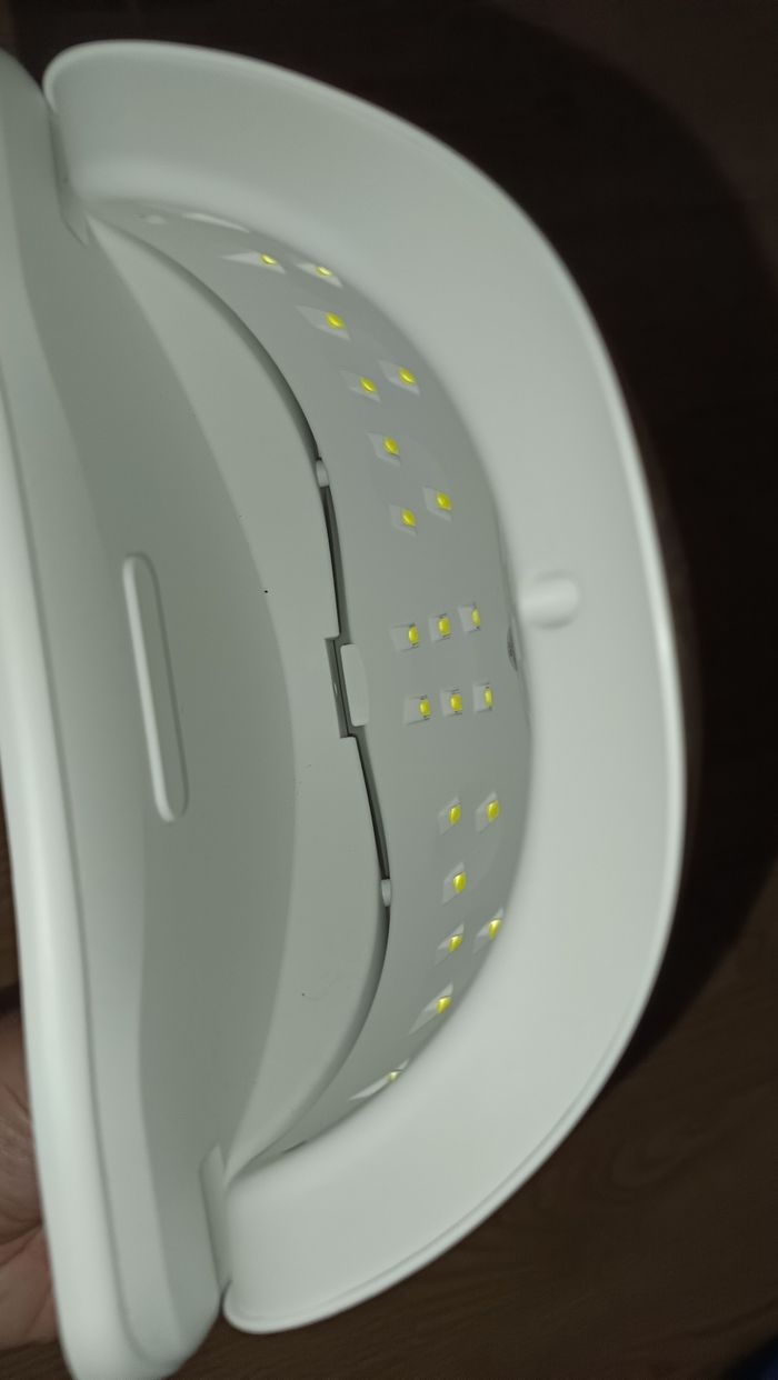 Lampe UV ongles - photo numéro 3