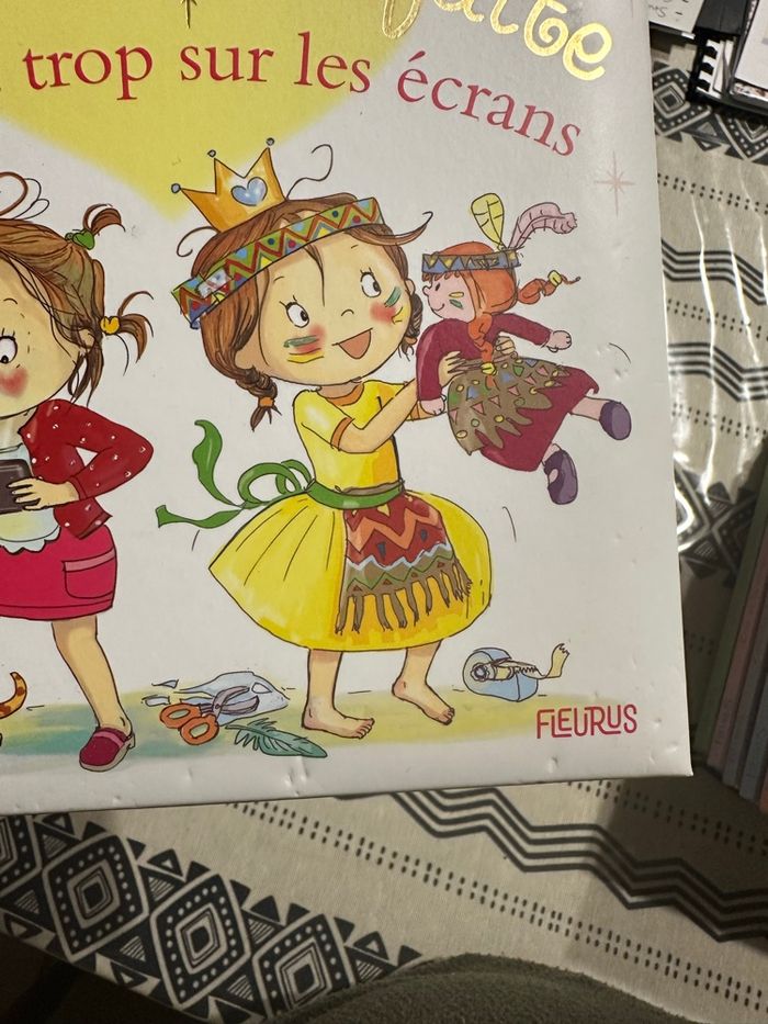 Lot livres princesse parfaite - photo numéro 5