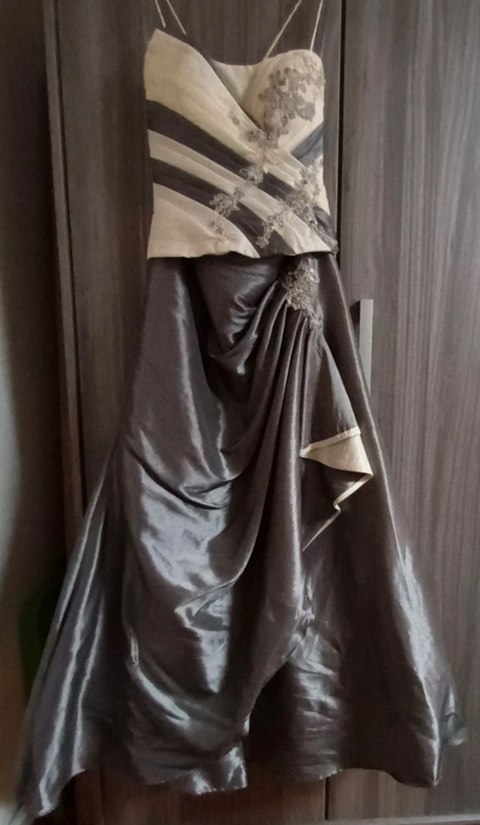Robe de cérémonie T40 - photo numéro 2
