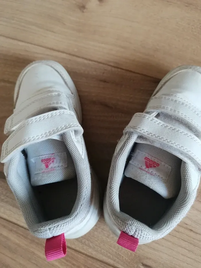 Baskets Adidas fille 25 - photo numéro 3