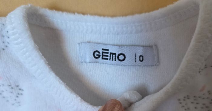Pyjamas  porté 1 fois. Gémo. Taille 0 mois (Naissance) - photo numéro 3