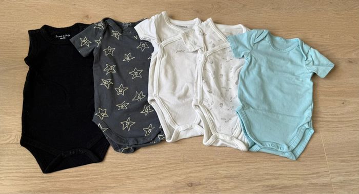 Lot de 10 vêtements bébé 1 mois - photo numéro 2