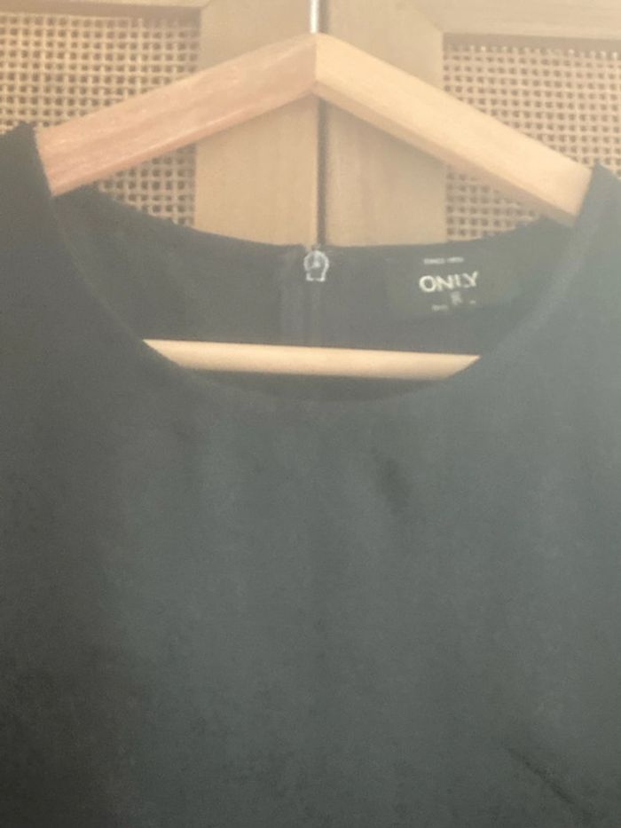Petite Robe noire T 36 - robe D été - photo numéro 2