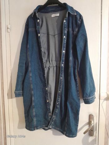 Veste en jeans en très bonne état 