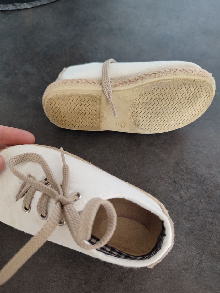 Chaussures blanches garçon 23 - photo numéro 3