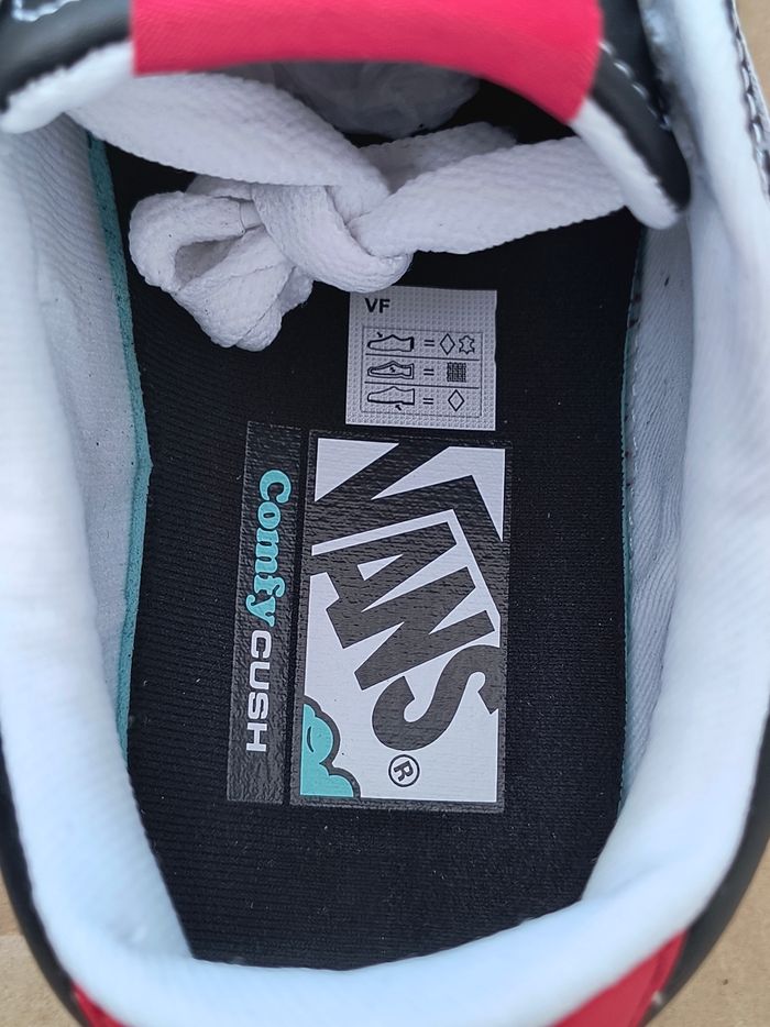 Baskets chaussures vans old skool noir taille 38.5 - photo numéro 4