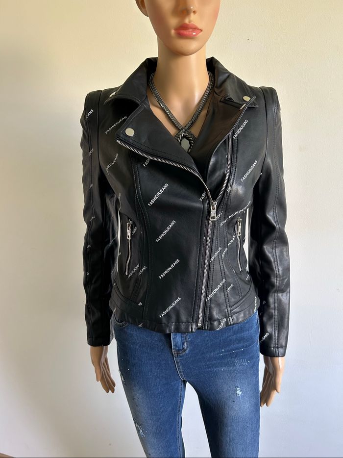 Perfecto noir en simili cuir Drôle de Copine taille S jamais porté - photo numéro 3