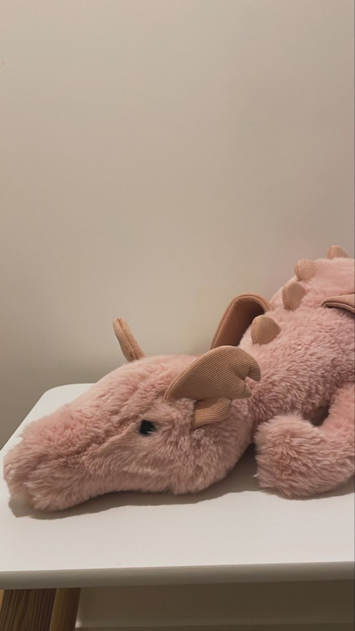 Peluche Jellycat Hugue rose dragon 🐉 - photo numéro 3