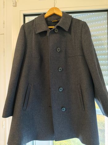 Manteau gris bleuté comme neuf 