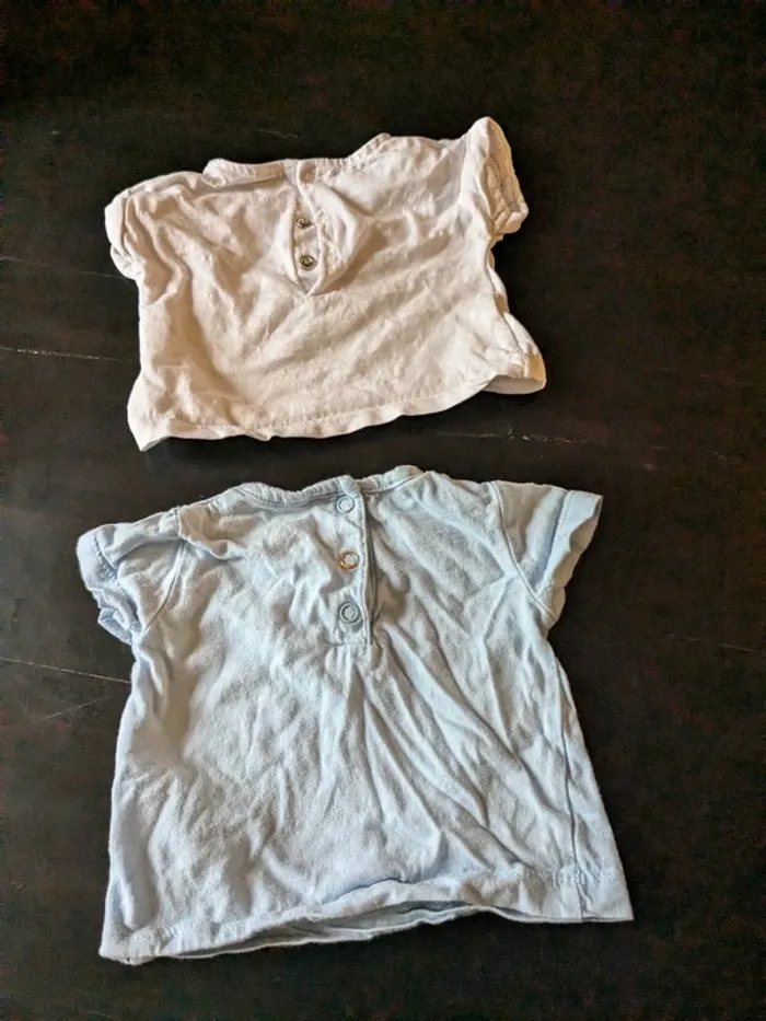 Lot 2 T-shirts 1mois - photo numéro 2