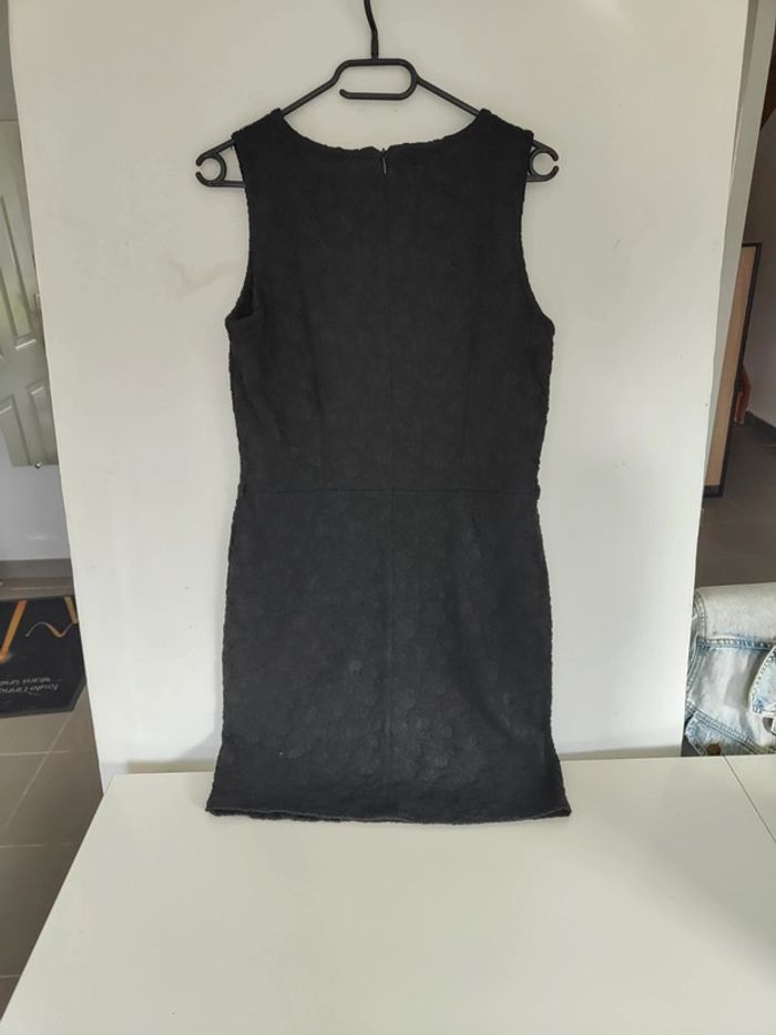 Robe moulante - photo numéro 3