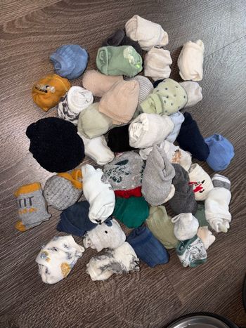 Lot chaussettes naissance à 22