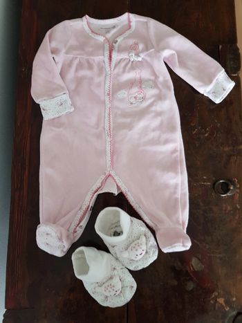 Beau pyjama + chaussons